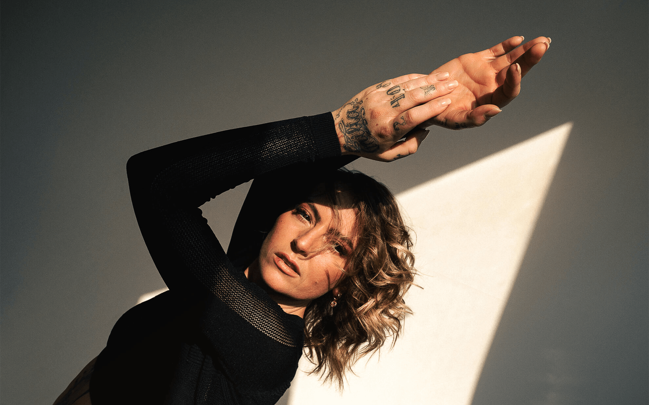 Editorial-Rebellare-Laramariasophie-SonyAlpha7iii-tattoo